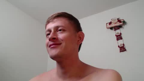 Snapshot of anthonnymorrison chatting on December 2024 09:30:02 PM leon online show from December 2024 09:30:02 PM