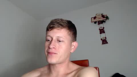 Snapshot of anthonnymorrison chatting on December 2024 02:41:02 AM leon online show from December 2024 02:41:02 AM