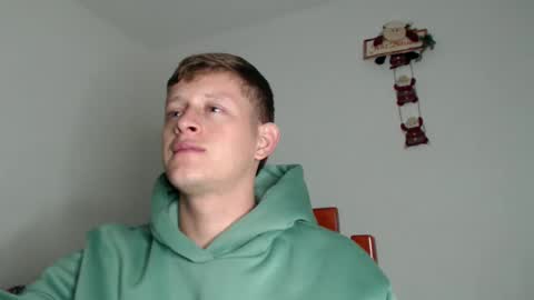 Snapshot of anthonnymorrison chatting on December 2024 11:00:01 PM leon online show from December 2024 11:00:01 PM