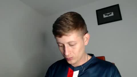 Snapshot of anthonnymorrison chatting on December 2024 07:52:02 PM leon online show from December 2024 07:52:02 PM