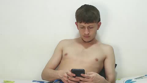 Snapshot of anthonnymorrison chatting on February 2025 09:43:02 PM leon online show from February 2025 09:43:02 PM