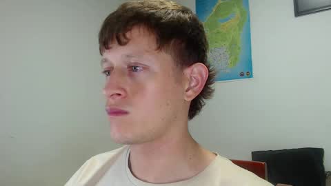 Snapshot of anthonnymorrison chatting on February 2025 05:35:01 AM leon online show from February 2025 05:35:01 AM