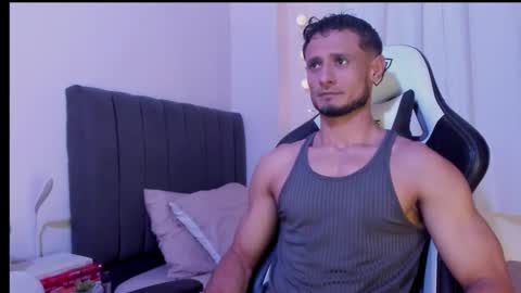 Snapshot of anthony_lewis_ chatting on September 2025 05:08:02 AM Adonys Creeb online show from September 2025 05:08:02 AM