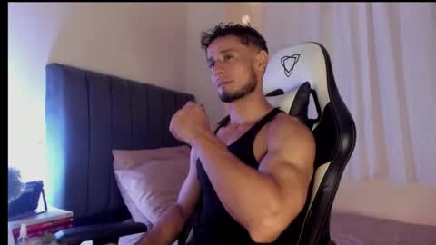 Snapshot of anthony_lewis_ chatting on September 2025 06:48:02 AM Adonys Creeb online show from September 2025 06:48:02 AM