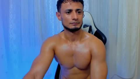 Snapshot of anthony_lewis_ chatting on November 2025 07:07:01 AM Adonys Creeb online show from November 2025 07:07:01 AM