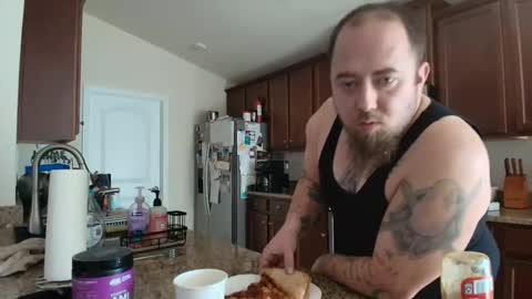 Snapshot of anthonygiacomazzo1 chatting on December 2025 05:18:02 PM anthonygiacomazzo1 online show from December 2025 05:18:02 PM