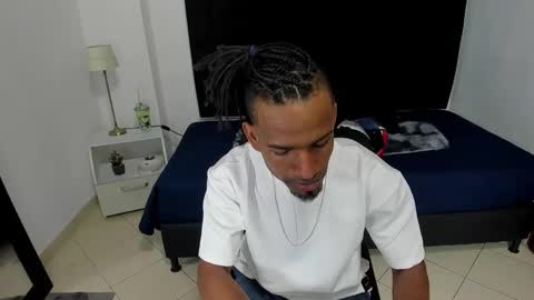 Snapshot of anthoy_wayans chatting on December 2024 08:40:02 PM online show from December 2024 08:40:02 PM