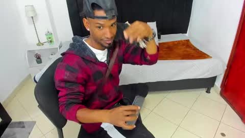 Snapshot of anthoy_wayans chatting on January 2025 12:46:02 AM online show from January 2025 12:46:02 AM