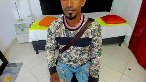 Snapshot of anthoy_wayans chatting on February 2025 12:51:01 AM online show from February 2025 12:51:01 AM