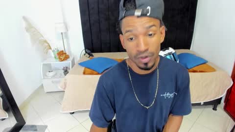 Snapshot of anthoy_wayans chatting on February 2025 12:30:01 AM online show from February 2025 12:30:01 AM