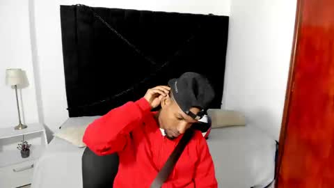 Snapshot of anthoy_wayans chatting on September 2025 12:32:02 AM online show from September 2025 12:32:02 AM