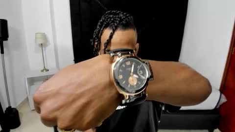 Snapshot of anthoy_wayans chatting on September 2025 12:43:01 AM online show from September 2025 12:43:01 AM