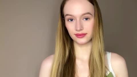 Snapshot of antionettepulgarin chatting on February 2026 03:19:01 PM Viktoria online show from February 2026 03:19:01 PM