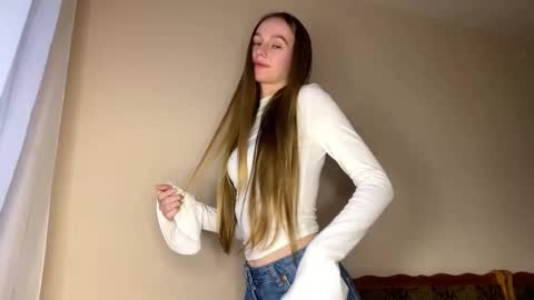 Snapshot of antionettepulgarin chatting on March 2026 03:30:01 PM Viktoria online show from March 2026 03:30:01 PM