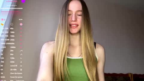 Snapshot of antionettepulgarin chatting on March 2026 03:18:01 PM Viktoria online show from March 2026 03:18:01 PM