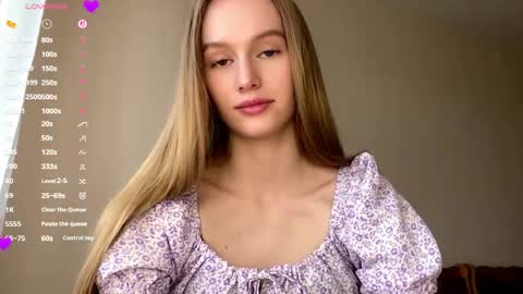 Viktoria online show from April 2026 03:04:01 PM