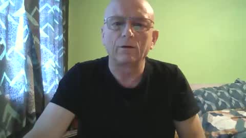 Snapshot of antmatt2025 chatting on October 2025 09:30:02 AM antmatt2025 online show from October 2025 09:30:02 AM