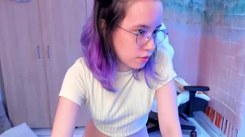 Snapshot of anto_sweet18 chatting on June 2026 06:32:02 PM My birthday is on december 2nd surprise me with a gift from my amazonlist online show from June 2026 06:32:02 PM