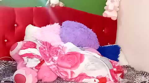 Antonela PINKI online show from October 2025 05:25:01 AM