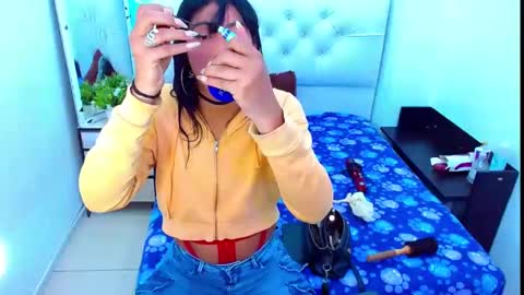 antonela_xx3 online show from January 2025 08:33:02 PM