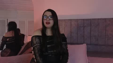 Snapshot of antonella_1998_ chatting on May 2026 12:24:01 PM Antonella online show from May 2026 12:24:01 PM
