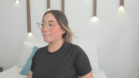 Snapshot of antonella_cutie_ chatting on February 2025 03:04:01 PM A N T O N E L L A online show from February 2025 03:04:01 PM