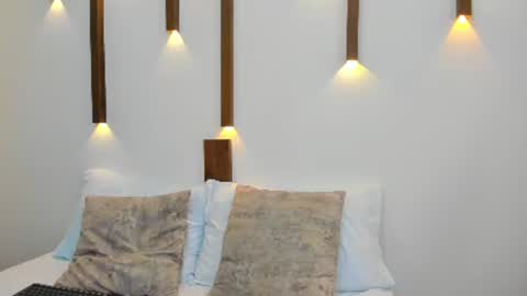 Snapshot of antonella_cutie_ chatting on February 2025 05:47:02 PM A N T O N E L L A online show from February 2025 05:47:02 PM