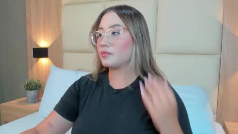 Snapshot of antonella_cutie_ chatting on November 2025 12:17:01 PM A N T O N E L L A online show from November 2025 12:17:01 PM