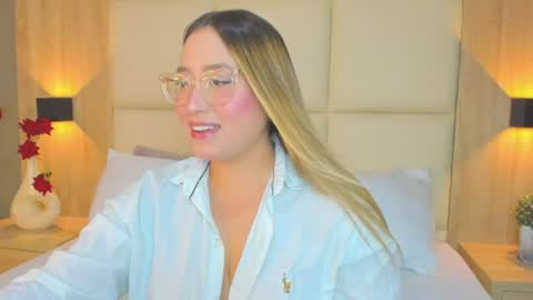 Snapshot of antonella_cutie_ chatting on July 2026 12:33:01 PM A N T O N E L L A online show from July 2026 12:33:01 PM