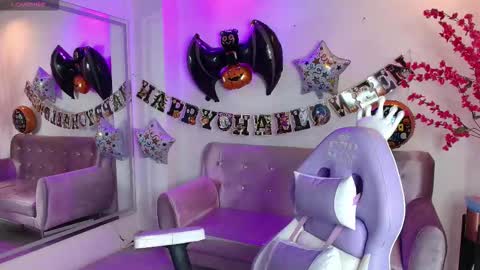 Snapshot of antonella_wiild chatting on October 2025 03:45:02 AM Antonella online show from October 2025 03:45:02 AM