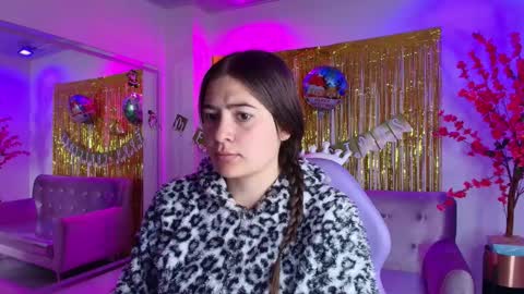 Snapshot of antonella_wiild chatting on December 2025 03:34:01 AM Antonella online show from December 2025 03:34:01 AM