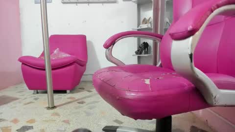 ANTONELLA online show from November 2025 12:00:02 PM