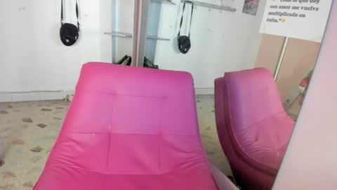Snapshot of antonellakling_ chatting on June 2026 03:57:01 PM ANTONELLA online show from June 2026 03:57:01 PM