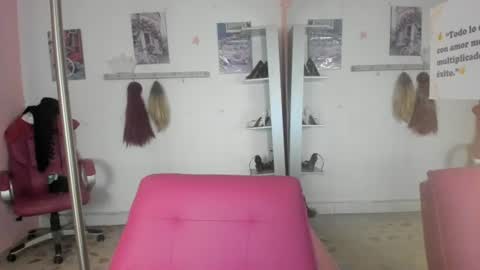 Snapshot of antonellakling_ chatting on July 2026 01:09:01 PM ANTONELLA online show from July 2026 01:09:01 PM