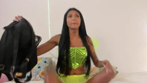 ANTO  online show from October 2025 12:58:01 PM