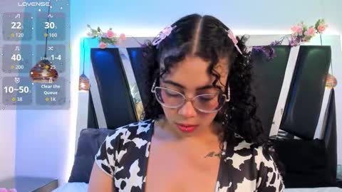 A N T O N E L L E  online show from February 2026 11:05:02 AM