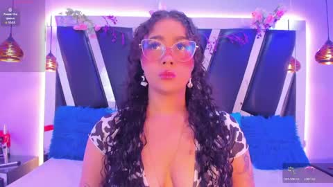 Snapshot of antonellepiercee chatting on April 2026 11:23:02 AM A N T O N E L L E online show from April 2026 11:23:02 AM