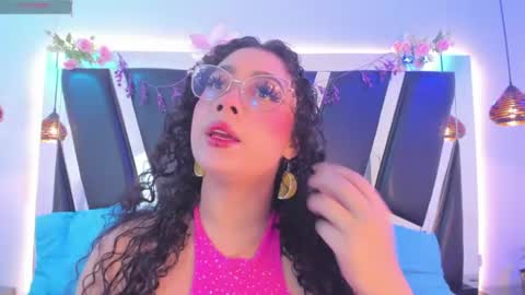 Snapshot of antonellepiercee chatting on June 2026 11:25:01 AM A N T O N E L L E online show from June 2026 11:25:01 AM