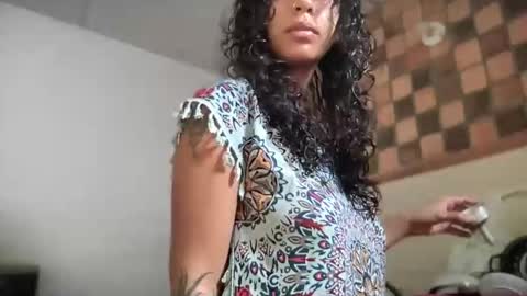 Antonia online show from November 2025 04:23:01 PM