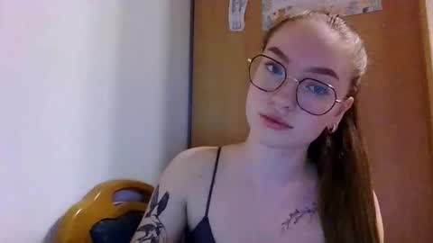 Snapshot of antonina25440 chatting on October 2025 08:32:01 PM antonina25440 online show from October 2025 08:32:01 PM