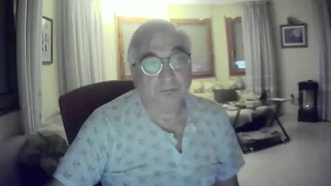Antonio online show from September 2025 07:37:02 PM