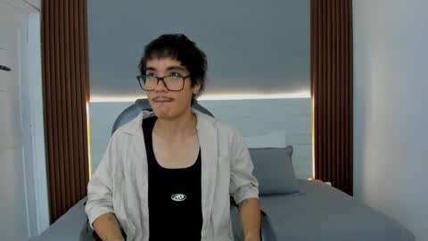 Snapshot of antonio_rowan chatting on December 2025 01:38:02 PM Antonio online show from December 2025 01:38:02 PM