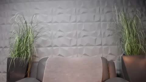 HI My name is Antonio online show from February 2025 08:00:01 PM