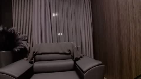 HI My name is Antonio online show from February 2026 07:56:01 PM