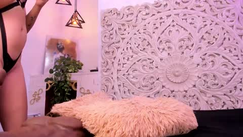 Anto  online show from December 2025 09:33:01 PM