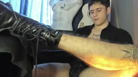 antonnello_ online show from September 2025 05:46:02 PM