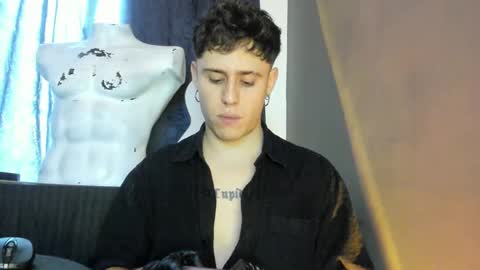 antonnello_ online show from September 2025 08:55:02 PM