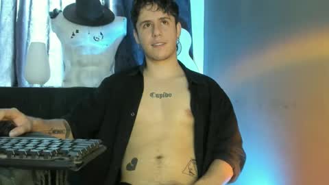 antonnello_ online show from October 2025 05:22:01 PM