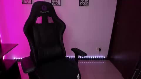 antony_cast online show from February 2025 02:20:02 AM