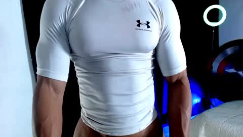 Snapshot of antonywebb94 chatting on November 2025 05:56:01 PM Instagram miguelangel1802 online show from November 2025 05:56:01 PM